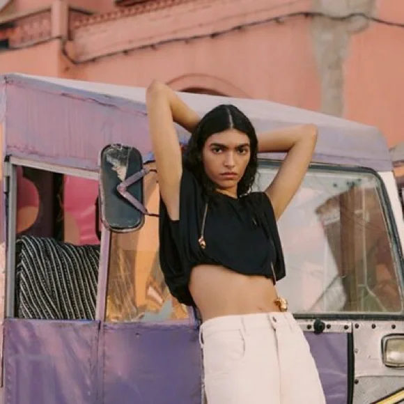 crop top zara padded shoulder tee